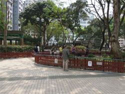 RGC Public Lectures - Social Considerations for Urban Renewal and Urban Planning (Photo 2) (Public open space in Kwun Tong - Yuet Wah Street)
