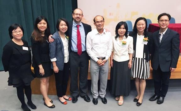 RGC Public Lectures - Stress Management and Mental Health (First Session) - Professor Tse (the 4th from the right) and his research non-governmental organisation (NGO) collaborators with Dr. Richard J. Goscha (the 4th from the left), one of the founders of Strengths Model Case Management (Photo 3)